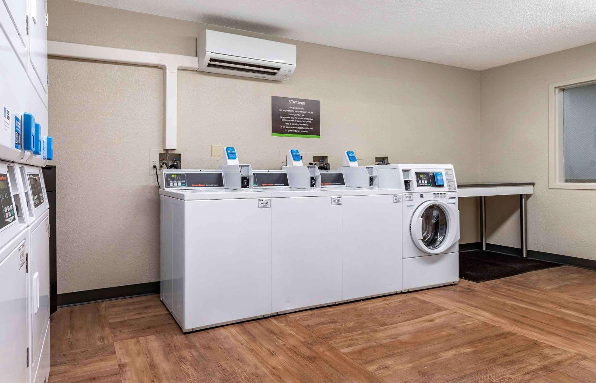 Extended Stay America Premier Suites - Charlotte - Pineville - Pineville Matthews Rd. Eksteriør billede